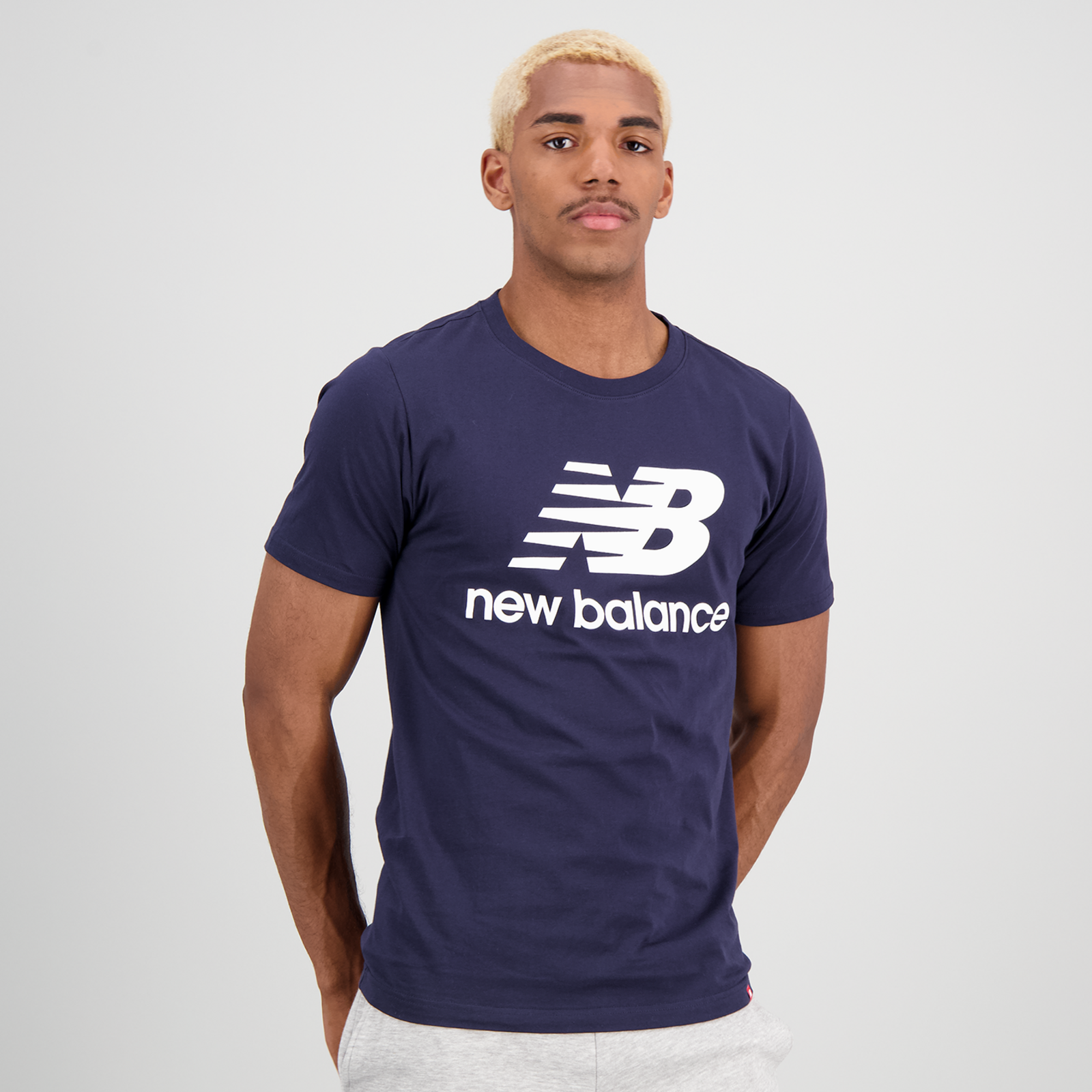 Image of New Balance New Balance Essentials Stacked Logo Tee Herren, blau, Grösse: L Herren, blau, Grösse: L