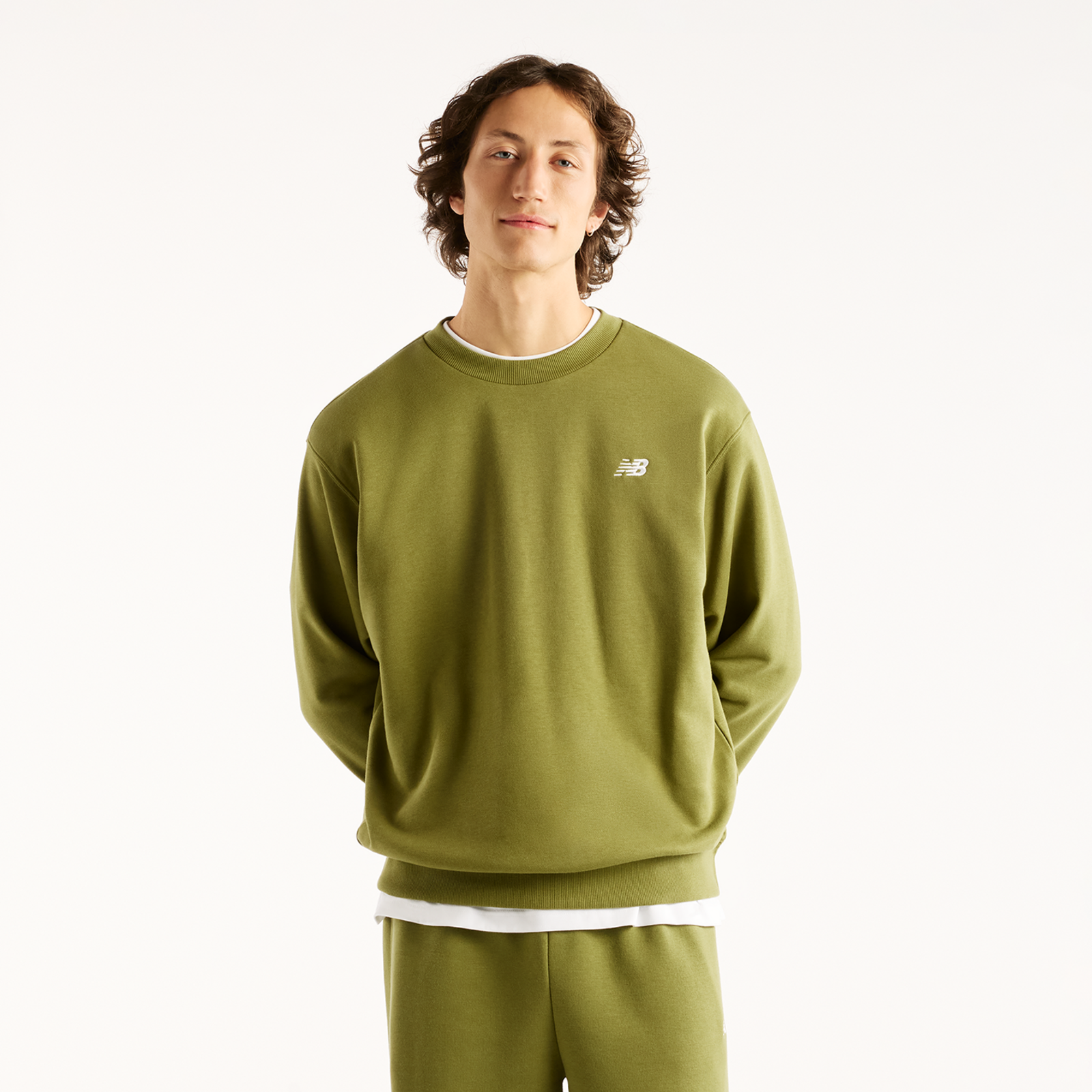 New Balance Sport Essentials Small Logo French Terry Crew Relaxed Fit Herren, grün, Grösse: S