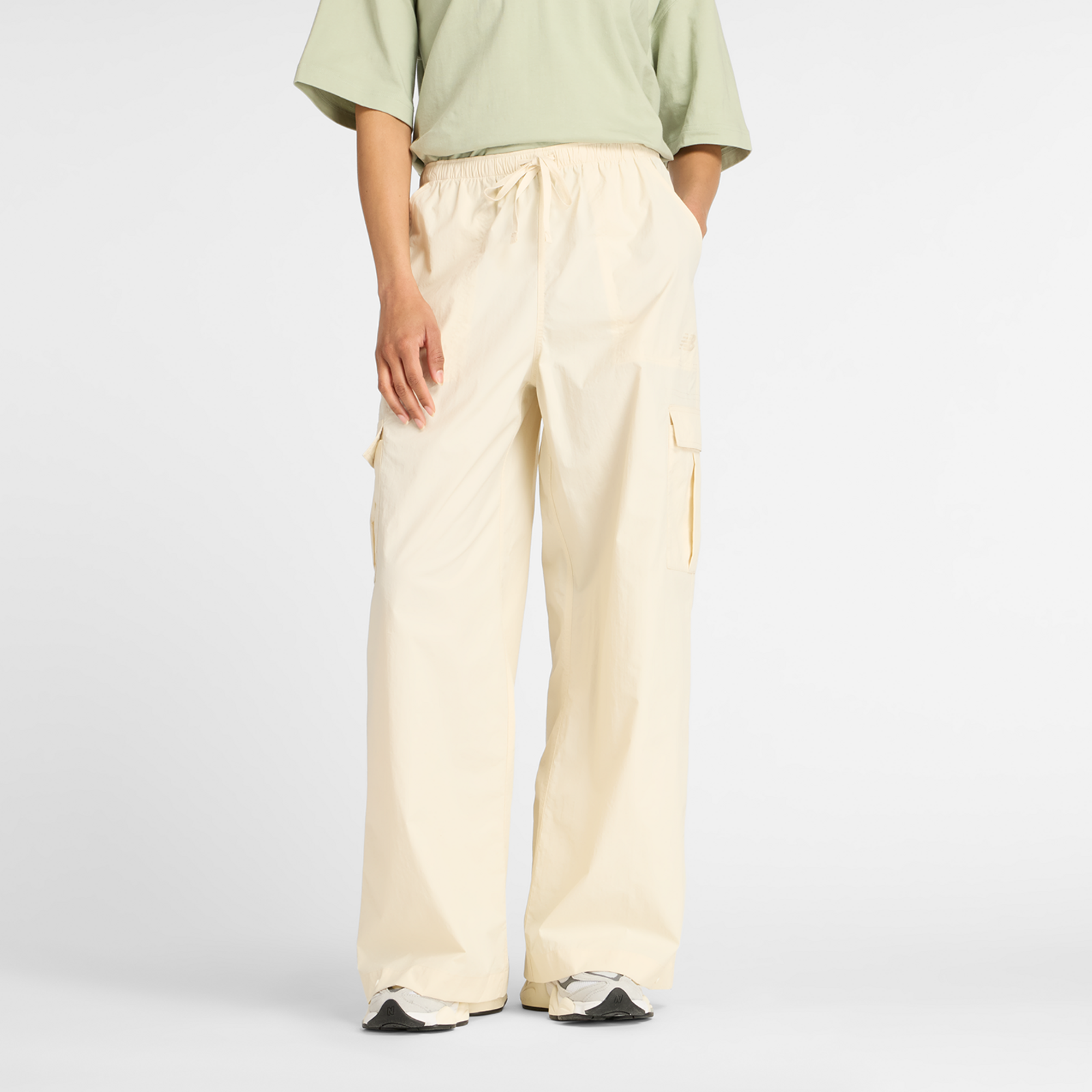 New Balance W Woven Cargo Pant  Damen, beige, Grösse: M