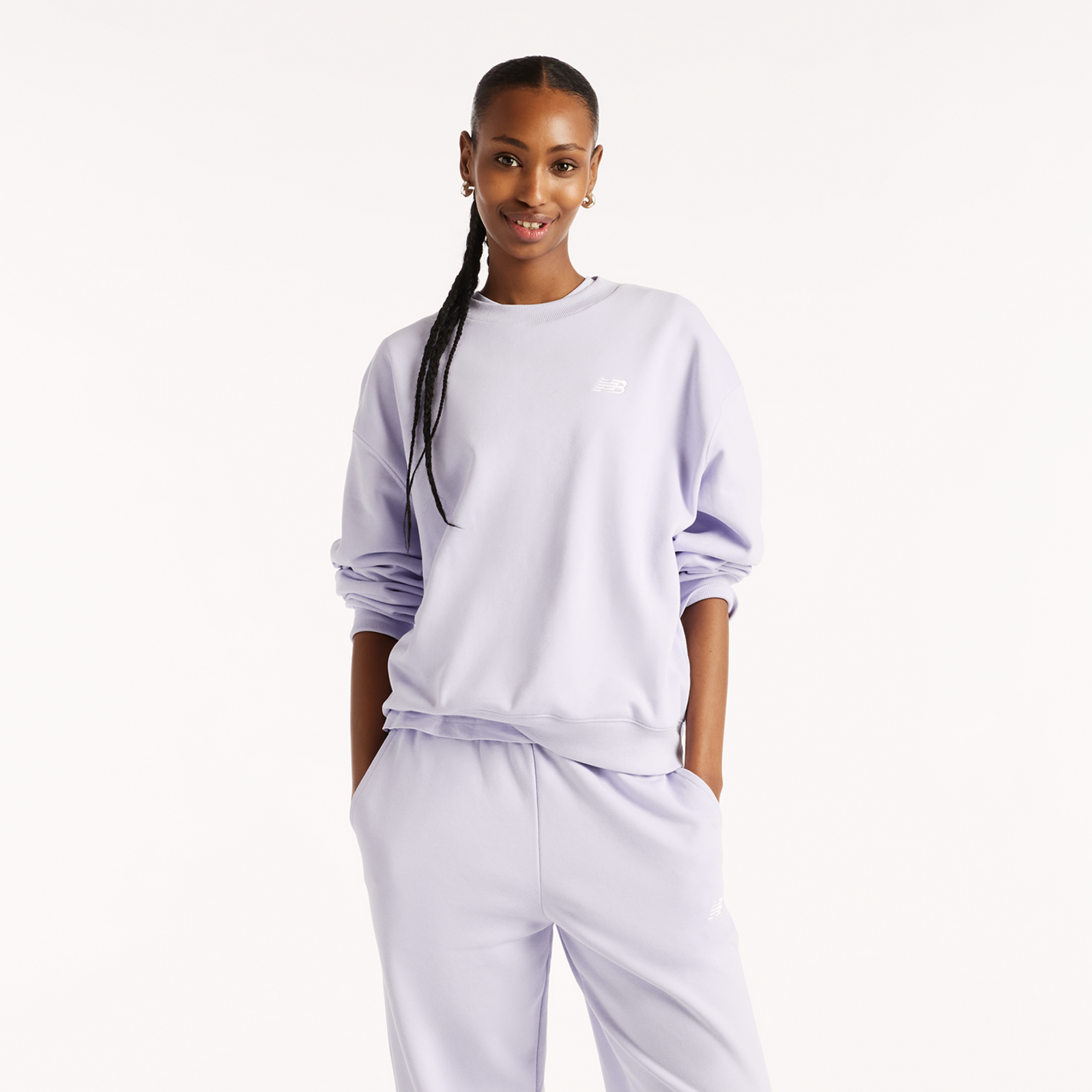 New Balance W Sport Essentials French Terry Small Logo Crew Oversized Fit Damen, violett, Grösse: S