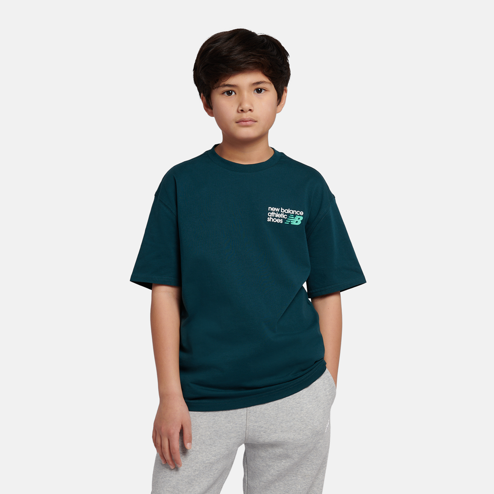 New Balance B NB Athletics Relaxed Premium Graphic Tee  Jungen, medusa green, Grösse: 14-15 Years