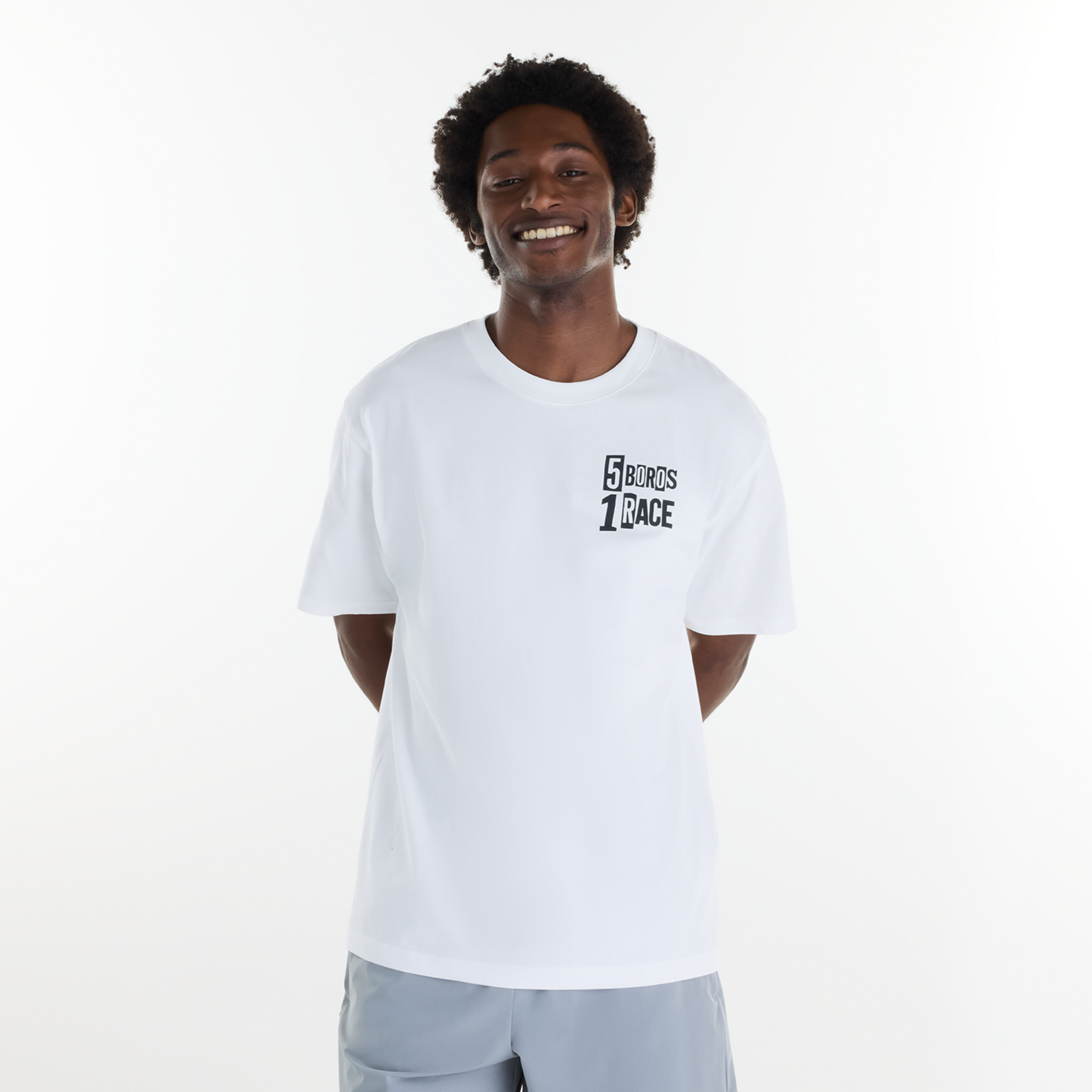 Image of New Balance New Balance NYC Marathon Graphic T Shirt - Boros Herren, weiss, Grösse: L Herren, weiss, Grösse: L