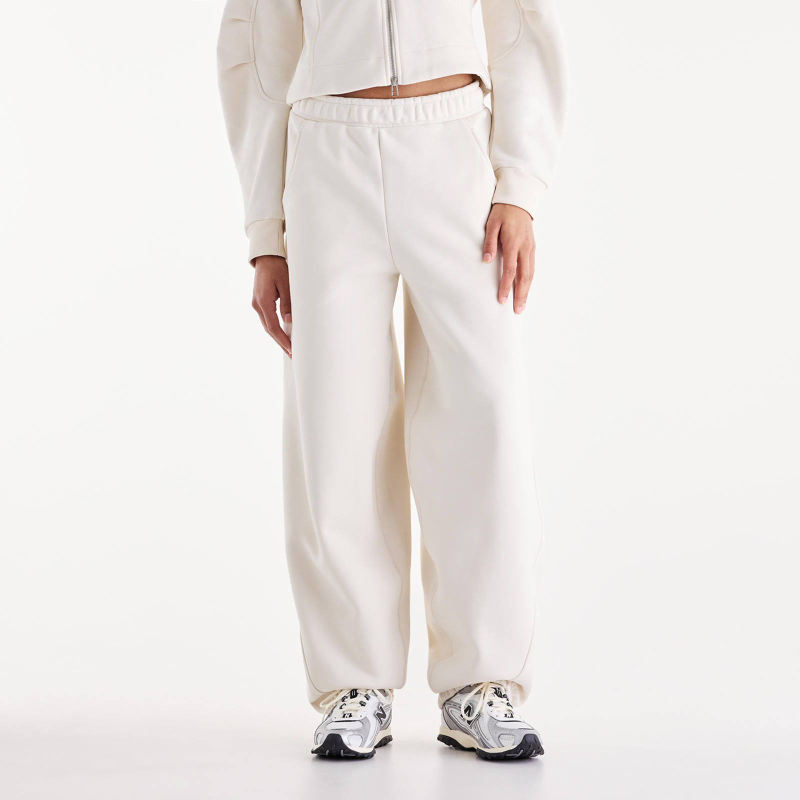 Image of New Balance New Balance W Athletics Crafted Fleece Pant Damen, beige, Grösse: L Damen, beige, Grösse: L